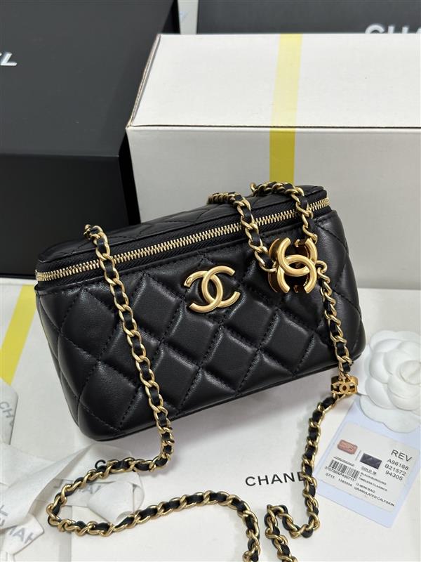 2026127205140841 700